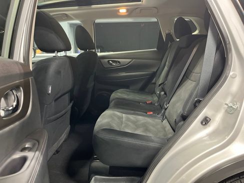 Used 2015 Nissan Rogue SV w/ SV Premium Package AWD/4WD image 35