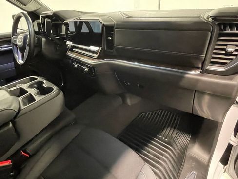Used 2024 GMC Sierra 1500 Elevation image 28