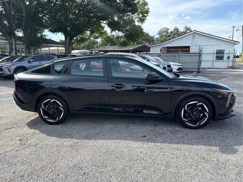 Used 2025 Kia K4 EX FWD image 4