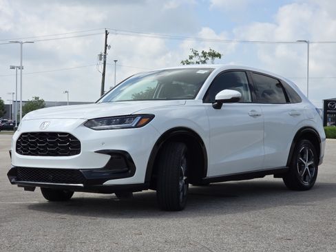 Used 2023 Honda HR-V EX-L image 16