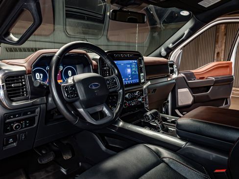 Used 2023 Ford F150 Lariat AWD/4WD image 17