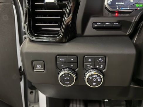 Used 2023 GMC Sierra 1500 AT4X image 27