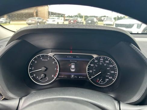 Used 2025 Nissan Sentra SV FWD image 21