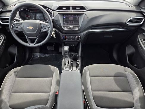 Used 2022 Chevrolet TrailBlazer LS FWD image 17