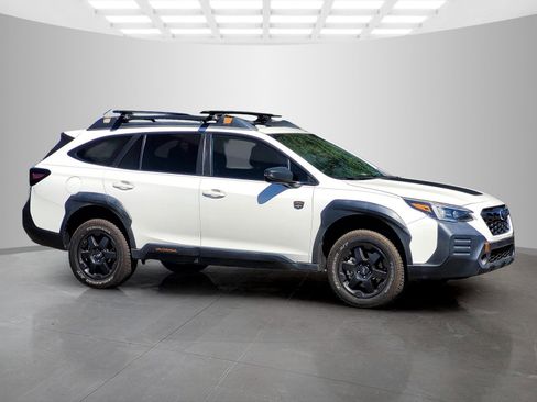 Used 2022 Subaru Outback Wilderness AWD/4WD image 7