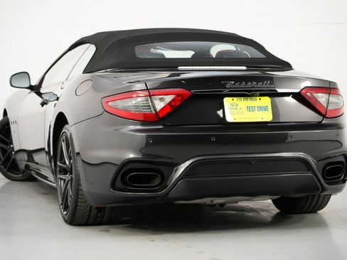 Used 2018 Maserati GranTurismo Sport image 6