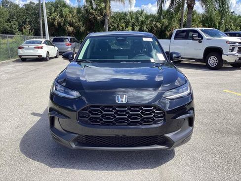 Used 2024 Honda HR-V LX image 2