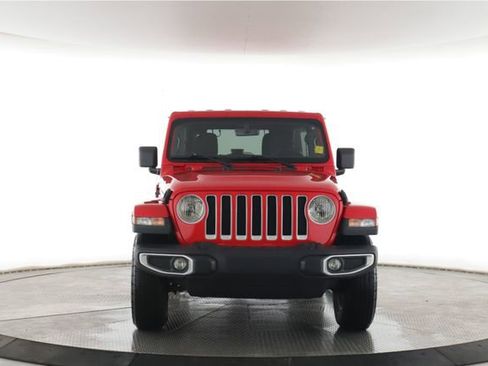 Used 2022 Jeep Wrangler Unlimited Sahara w/ Cold Weather Group AWD/4WD image 12