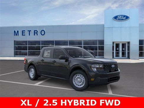 New 2025 Ford Maverick XL image 29