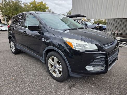 Used 2016 Ford Escape SE image 2
