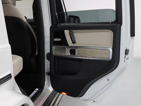 Used 2019 Mercedes-Benz G 550 image 41