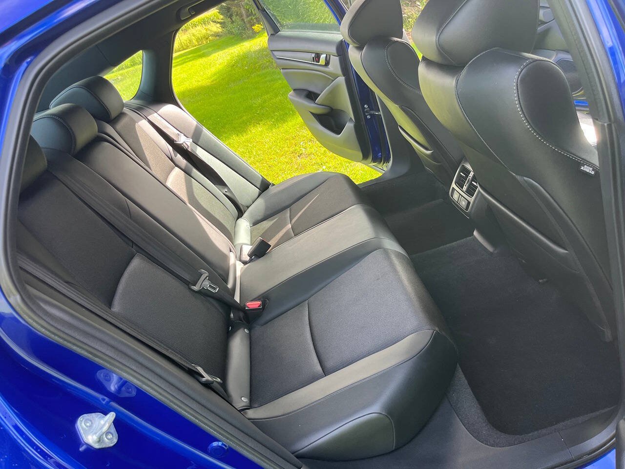 Used 2021 Honda Accord Sport image 6