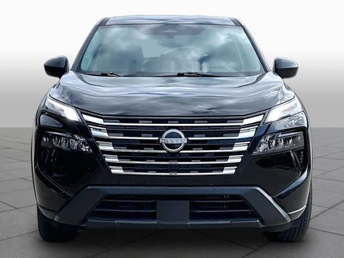 Certified 2025 Nissan Rogue S FWD image 3