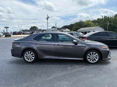 Used 2023 Toyota Camry LE FWD image 4