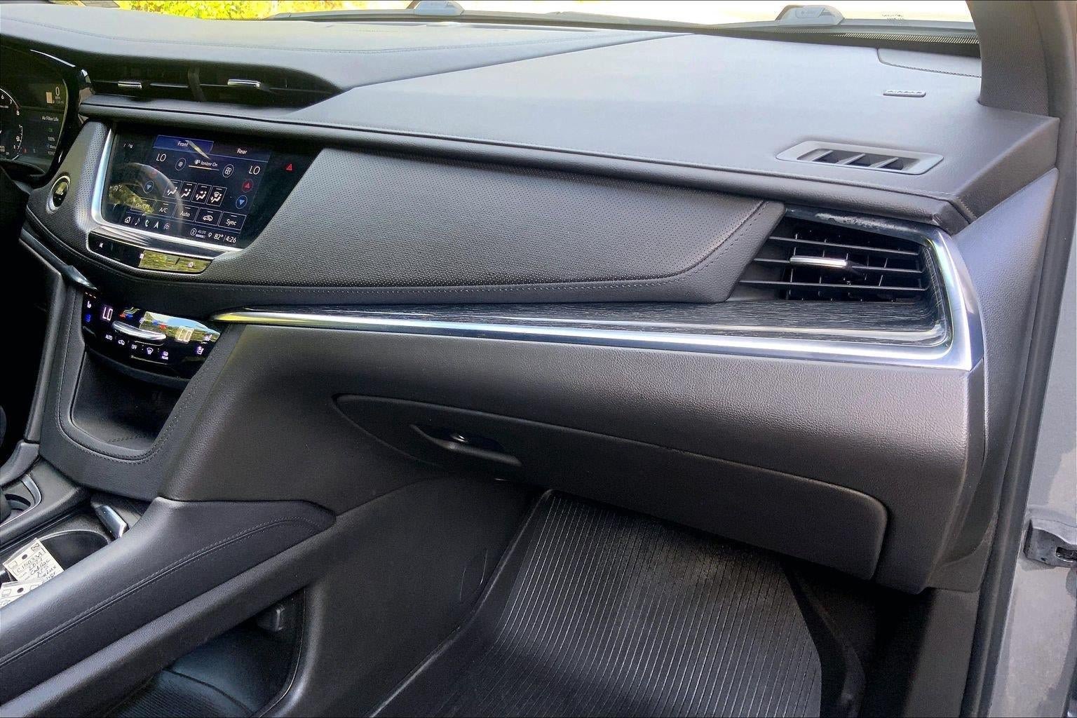 Used 2021 Cadillac XT5 Premium Luxury AWD/4WD image 17