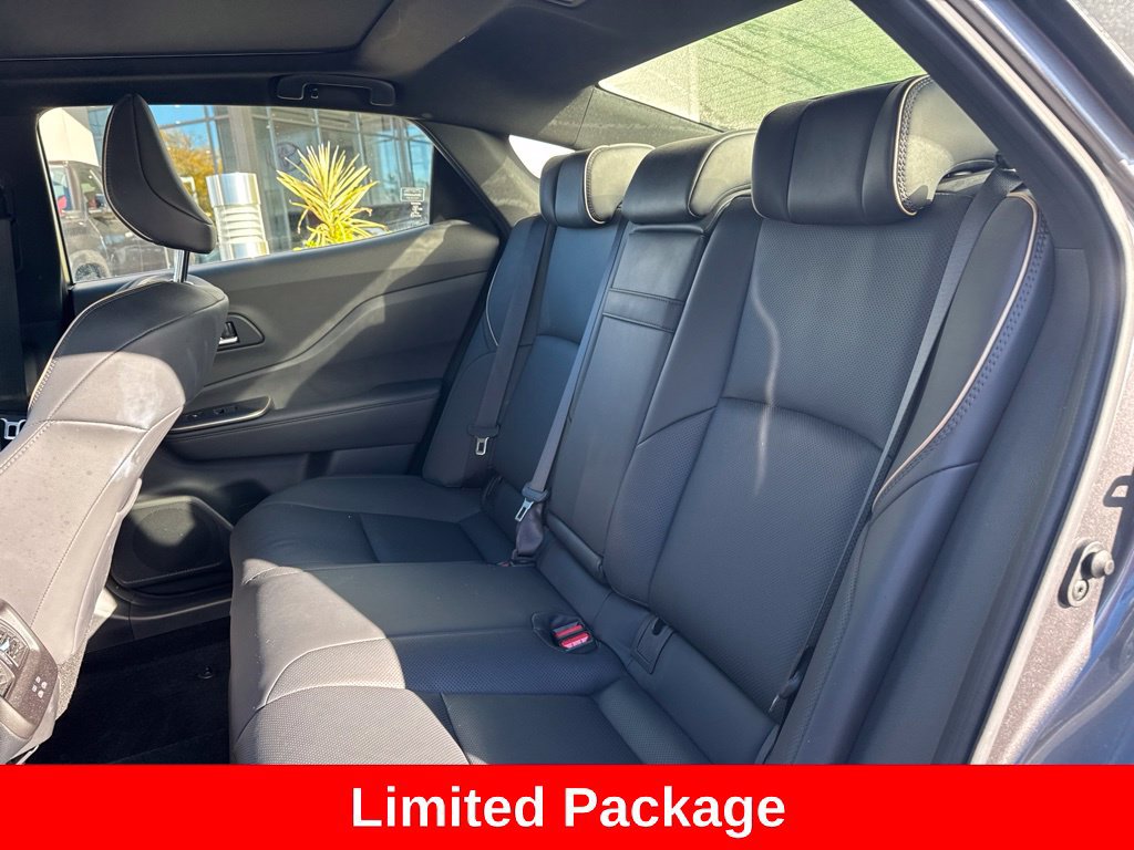 Certified 2023 Toyota Crown AWD/4WD image 16