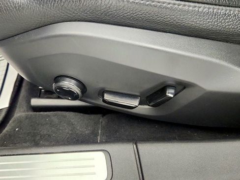 Used 2019 Volvo S90 T5 Momentum FWD image 12