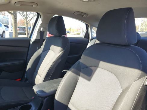 Used 2024 Kia Forte LXS image 10