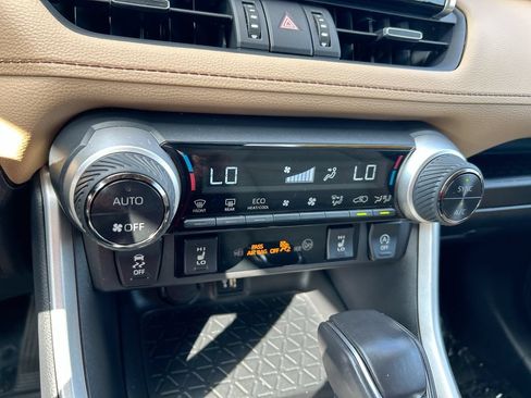 Used 2025 Toyota RAV4 XLE Premium w/ Weather Package FWD image 27