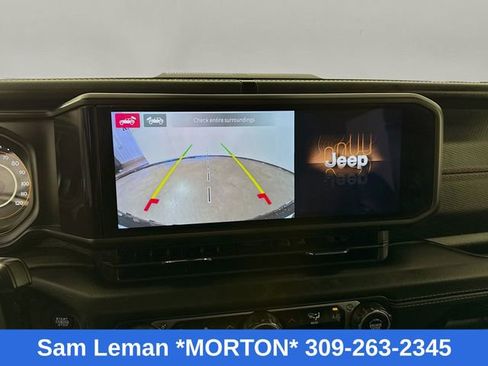 Used 2024 Jeep Wrangler Rubicon image 12