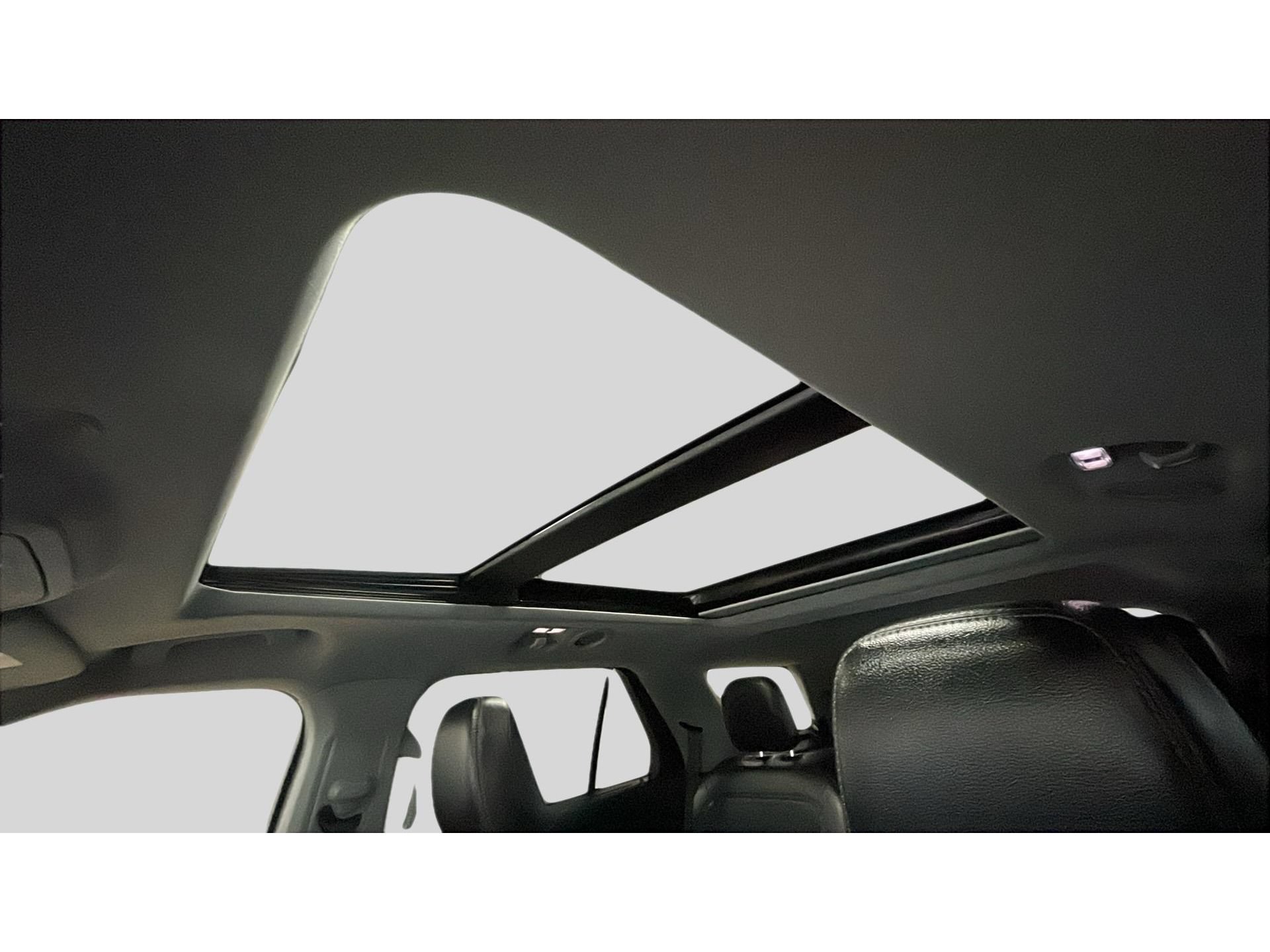 Used 2023 Ford Explorer Limited AWD/4WD image 11