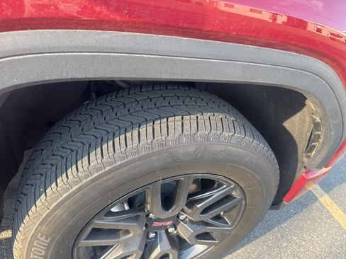 Used 2024 GMC Sierra 1500 Elevation w/ Preferred Package AWD/4WD image 3