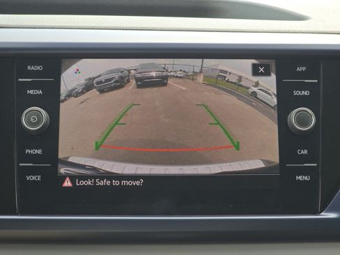 Used 2022 Volkswagen Taos SE FWD image 25