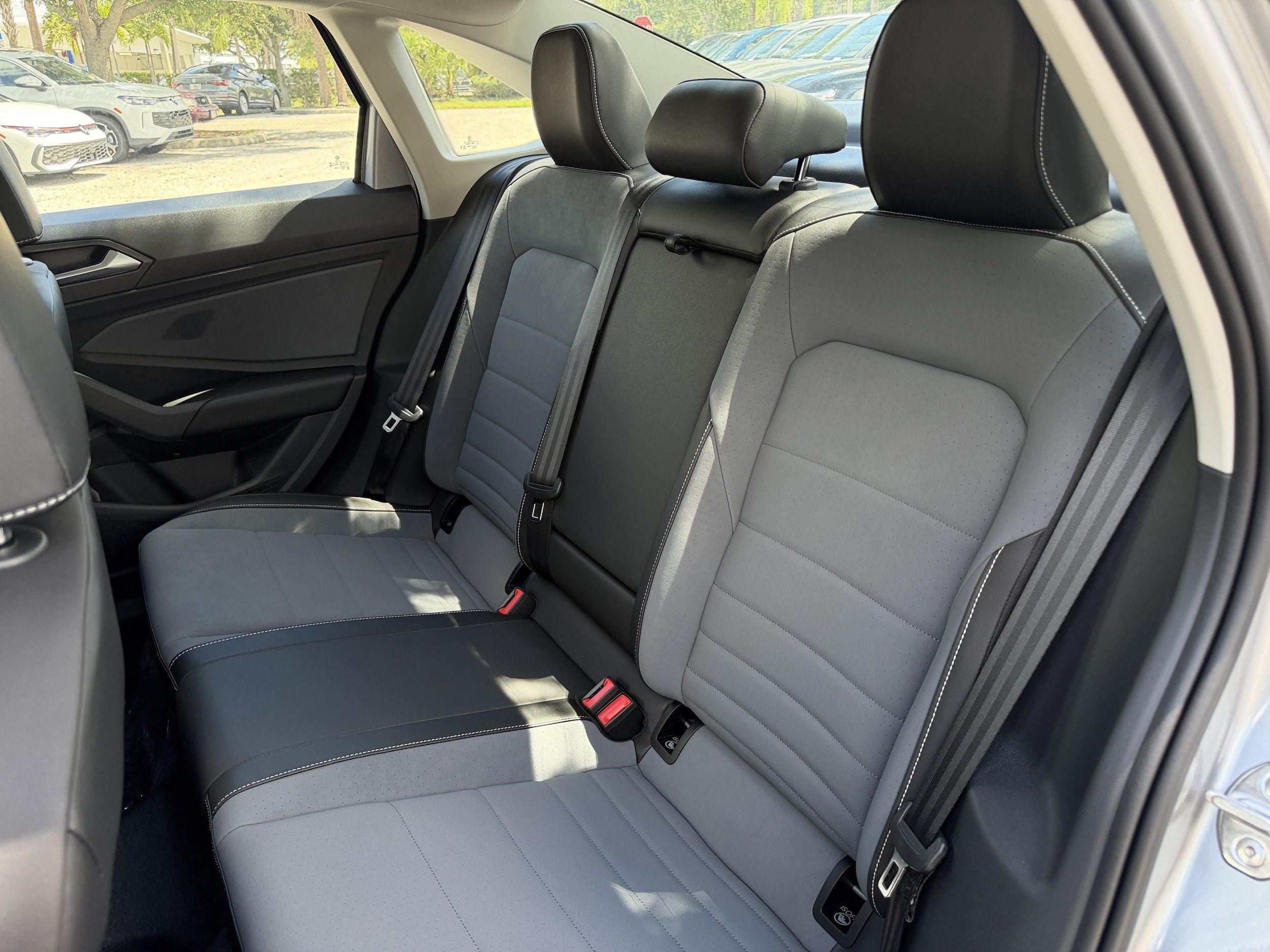 New 2027 Volkswagen Jetta SE FWD image 18