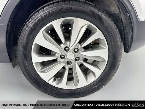 Used 2017 Buick Encore Essence FWD image 29