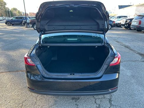 Used 2025 Toyota Camry LE image 23