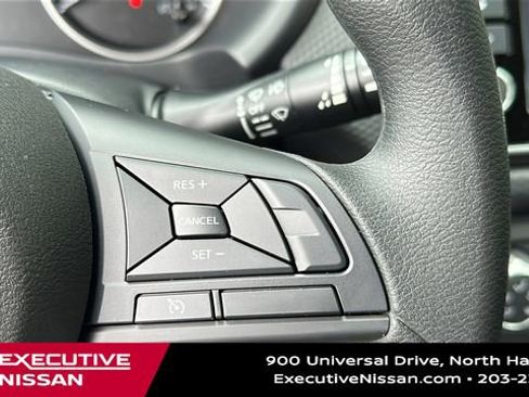 New 2025 Nissan Kicks Play S image 13