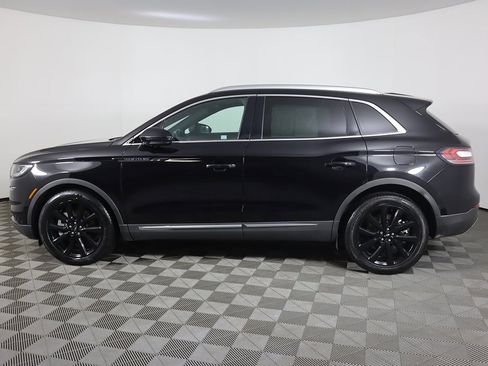 Used 2022 Lincoln Nautilus Reserve w/ Monochromatic Package image 18