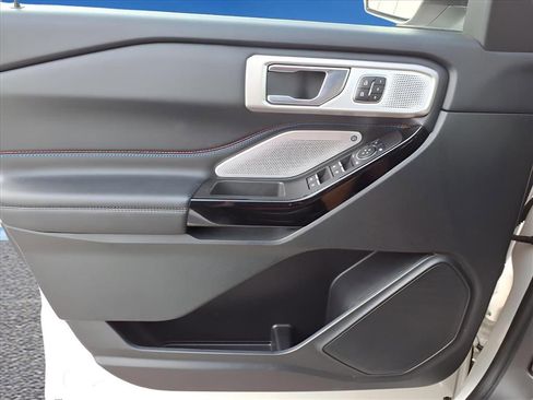 Used 2024 Ford Explorer ST w/ Equipment Group 401A image 14