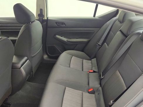 Used 2024 Nissan Altima 2.5 SV AWD/4WD image 19