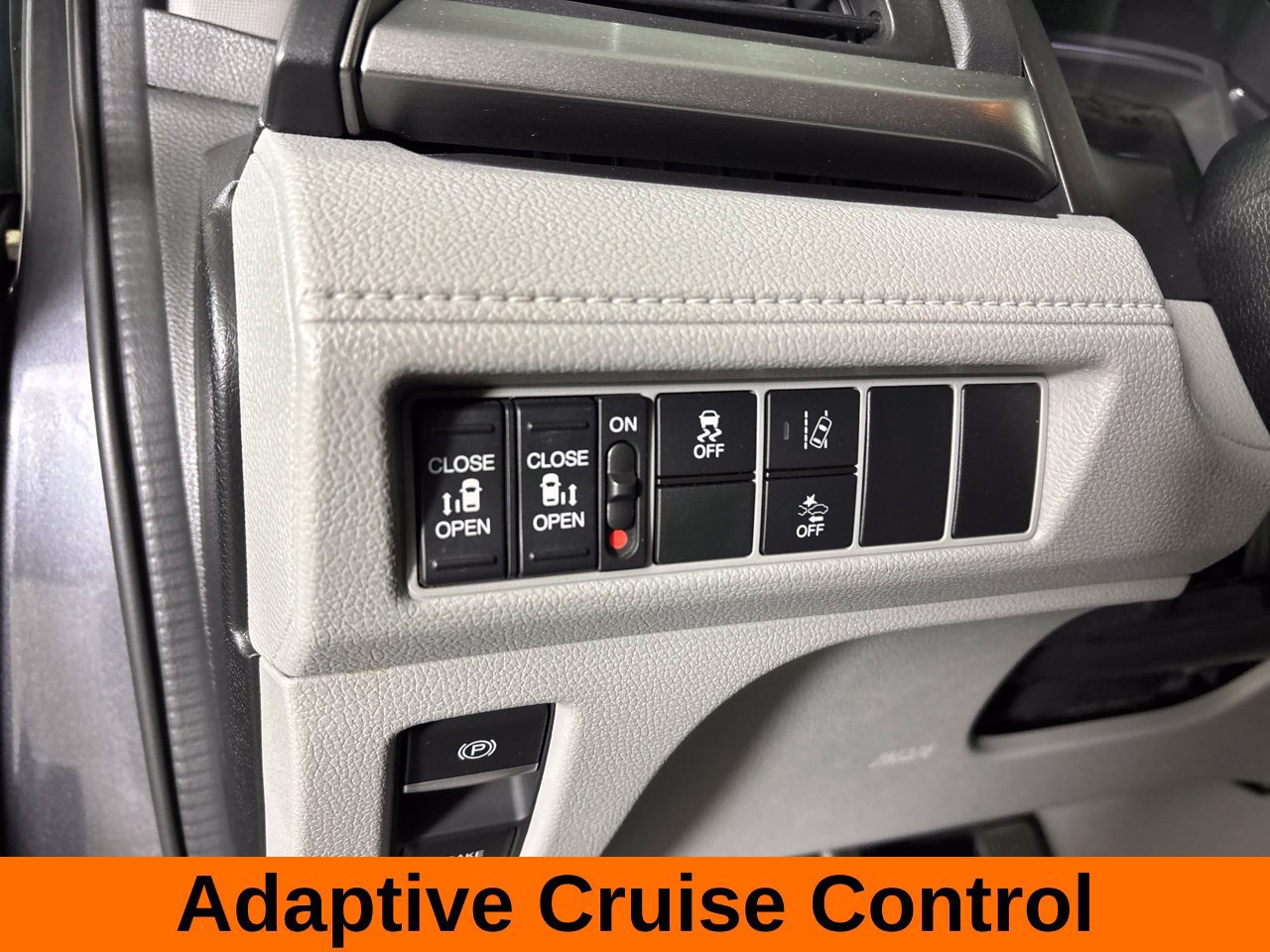Used 2018 Honda Odyssey EX image 10