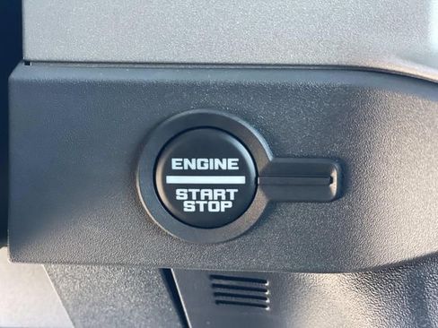 New 2026 Ford Bronco Outer Banks w/ Sasquatch Package AWD/4WD image 16