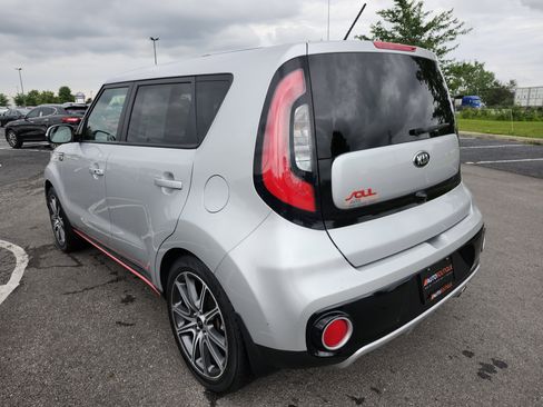 Used 2018 Kia Soul ! w/ Tech Package FWD image 12