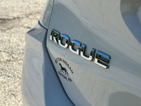 Certified 2017 Nissan Rogue SL w/ SL Premium Package AWD/4WD image 10