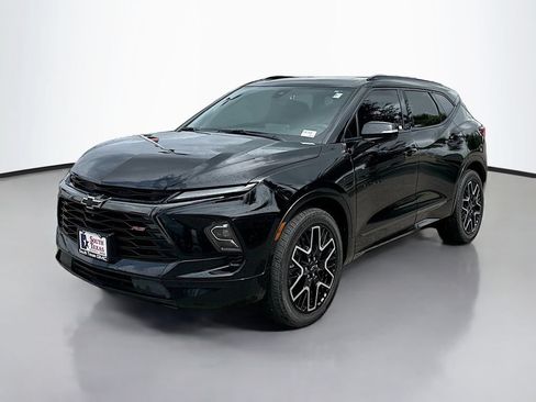 Used 2024 Chevrolet Blazer RS w/ Driver Confidence II Package FWD image 3