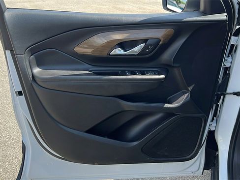 Used 2020 GMC Terrain SLE image 10