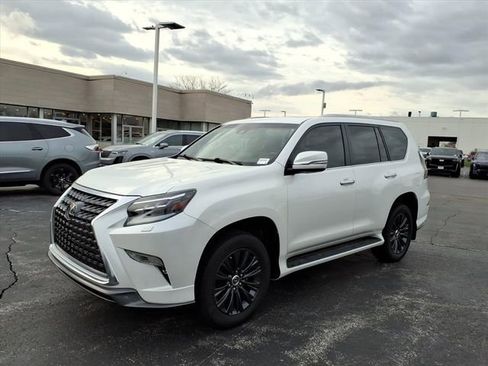 Used 2023 Lexus GX 460 Luxury w/ Sport Design Package AWD/4WD image 13
