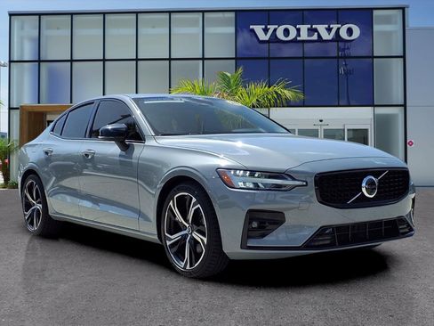 Used 2024 Volvo S60 B5 Plus AWD/4WD image 1
