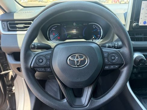 Used 2024 Toyota RAV4 XLE AWD/4WD image 13