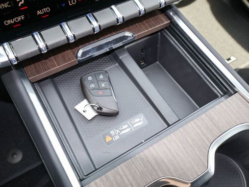 New 2026 GMC Acadia Denali AWD/4WD image 29