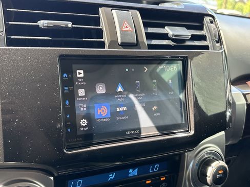 Used 2016 Toyota 4Runner Limited AWD/4WD image 19