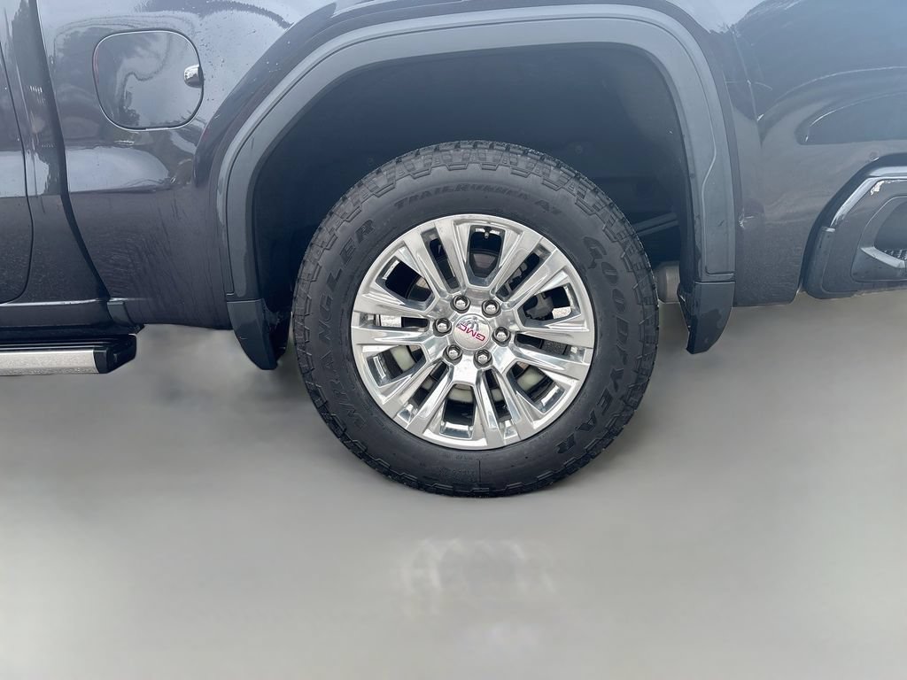 Used 2023 GMC Sierra 1500 Denali w/ Technology Package AWD/4WD image 14