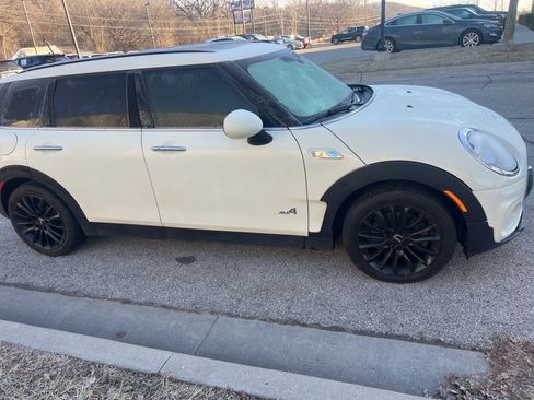 Used 2017 MINI Cooper Clubman S image 4