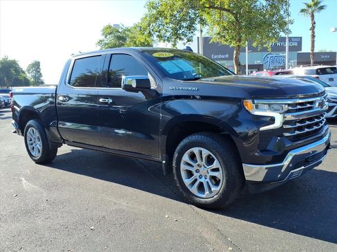 Used 2023 Chevrolet Silverado 1500 LTZ w/ Technology Package image 7