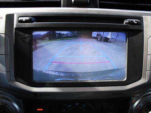 Used 2014 Toyota 4Runner SR5 image 9