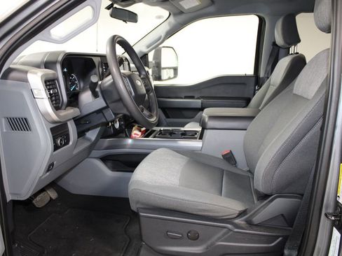 Used 2024 Ford F250 XLT w/ FX4 Off-Road Package AWD/4WD image 19